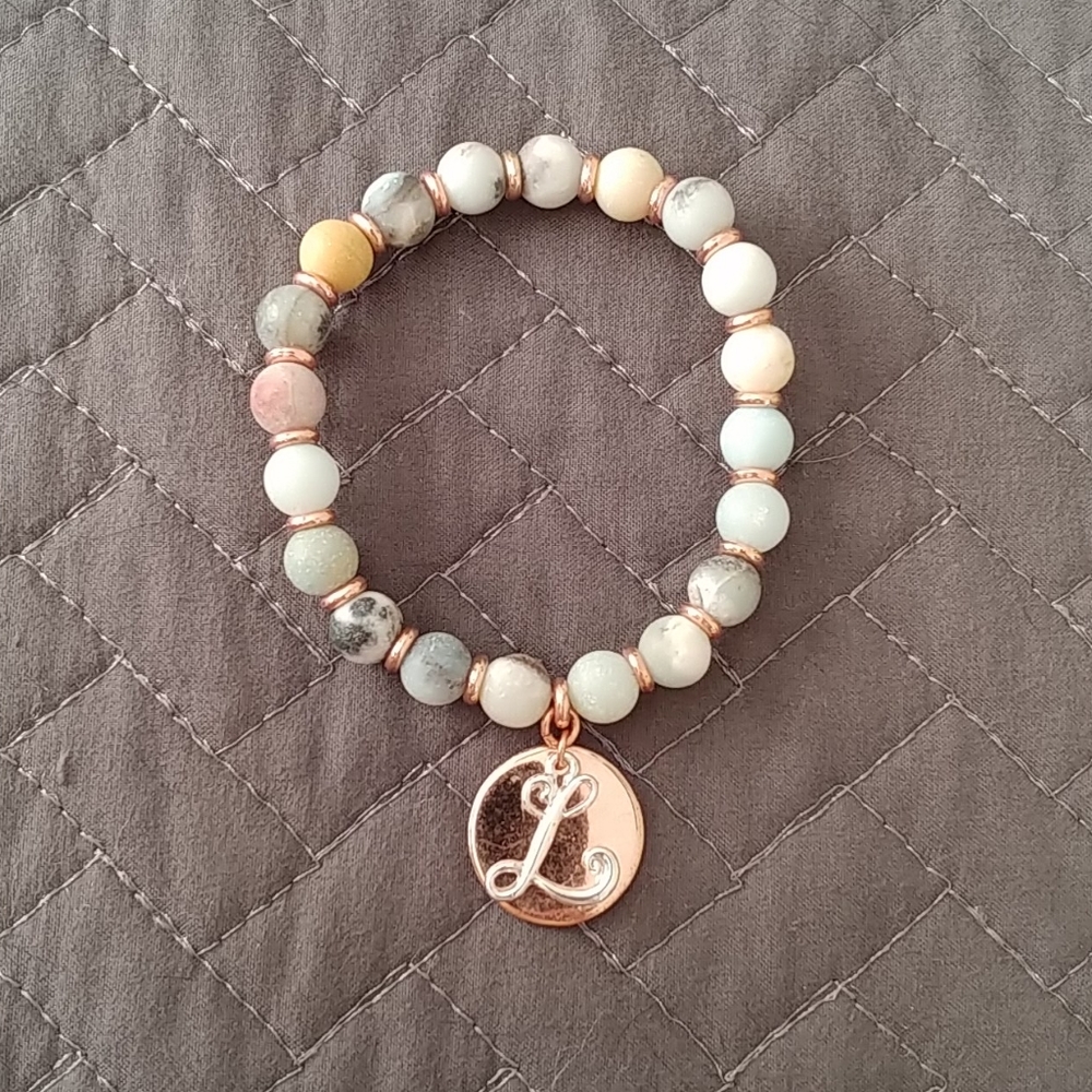 NWOT Stone Multicolor "L" bracelet